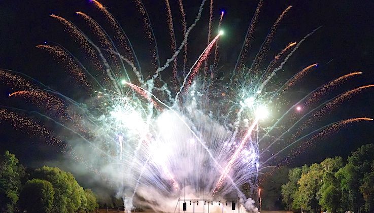 FEUX DE GASCOGNE - Le ciel de L’isle-de-Noé va s’embraser
